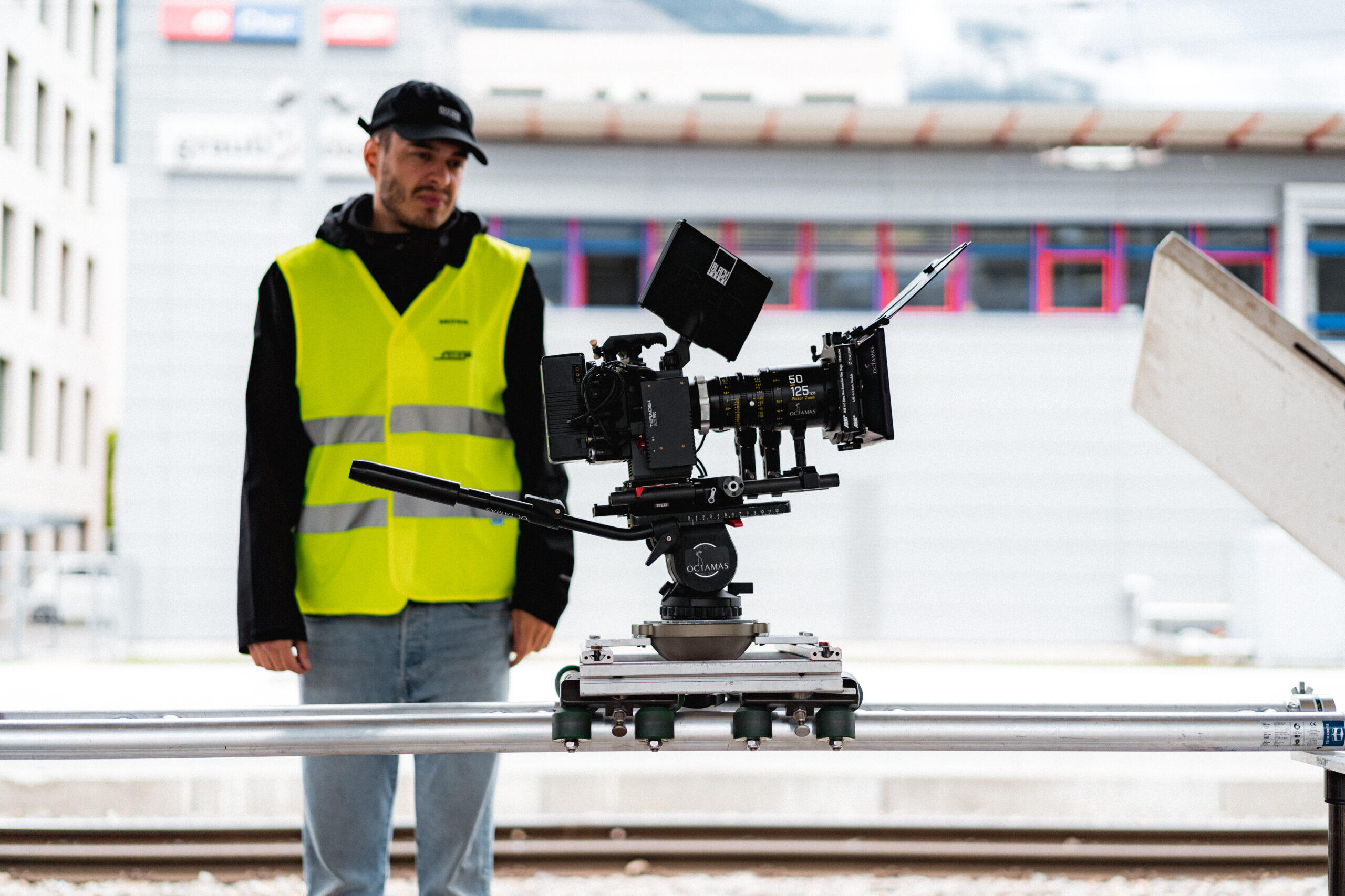 Coop tsch tsch behind the scenes by Black Frame