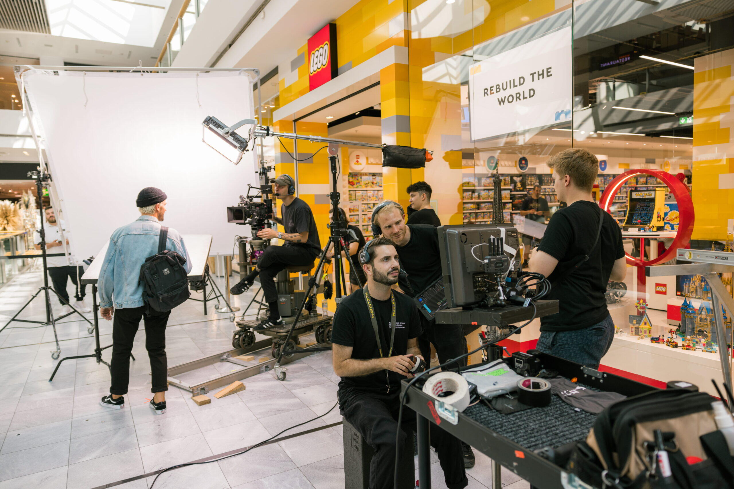 Glatt Entdeckungs Freude Werbekampagne Black Frame Behind the scenes