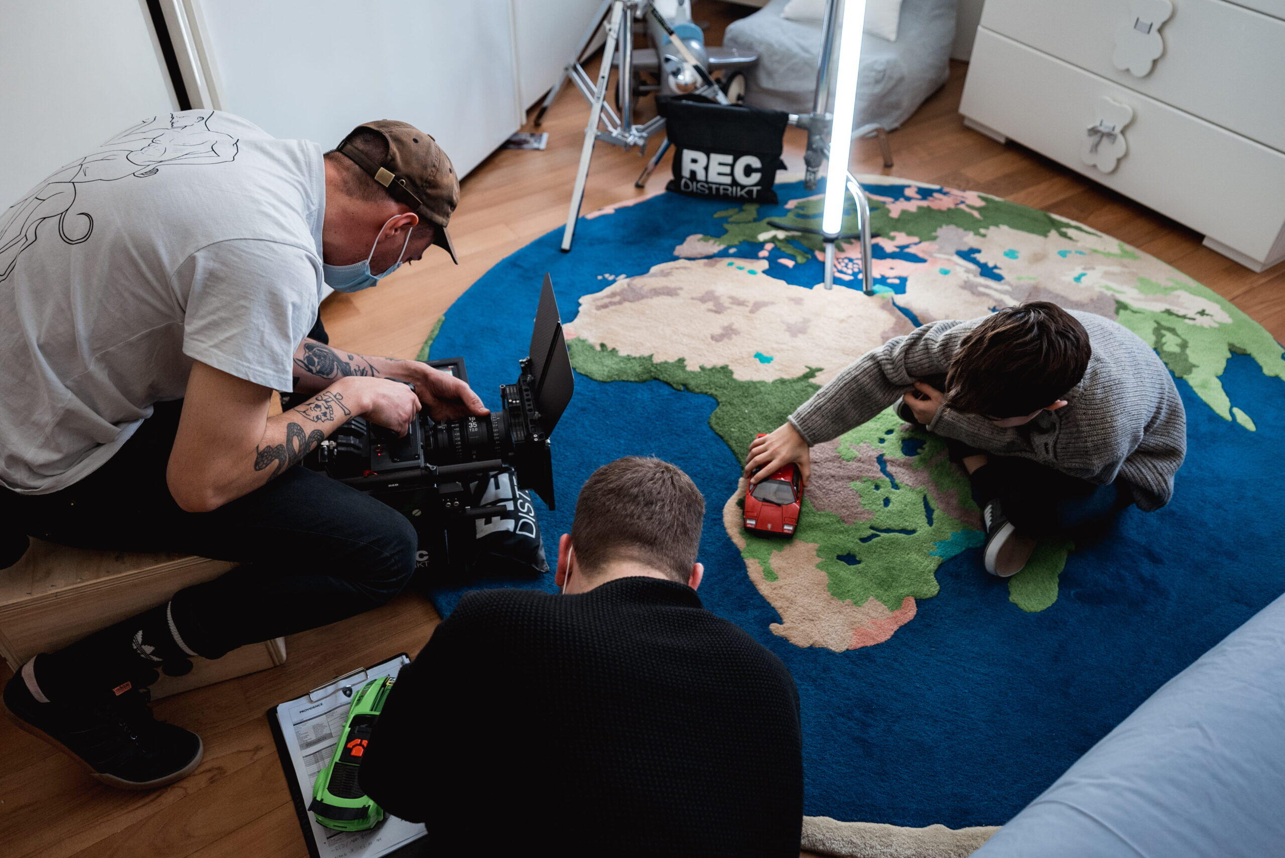 Lamborghini behind the scene black frame